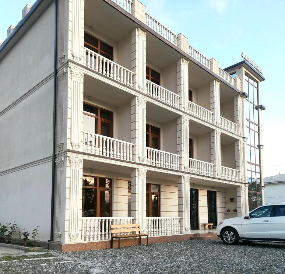 Golden House Hotel Anaklia Buitenkant foto