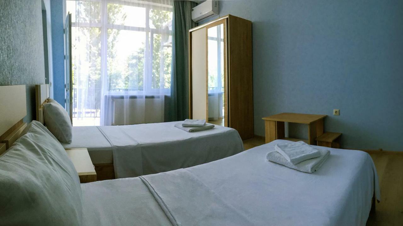 Golden House Hotel Anaklia Buitenkant foto